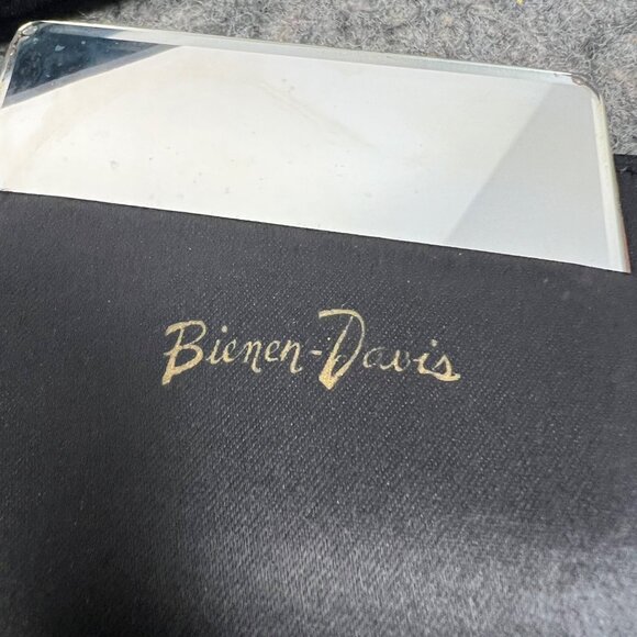 Bienen Davis VTG Black Velvet & Gold Tone Metal Trim Clutch W/ Mirror & Pouch - Picture 2 of 16